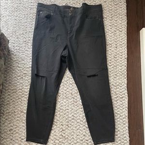 AdditionElle Love & Legend Distressed Skinny Jean